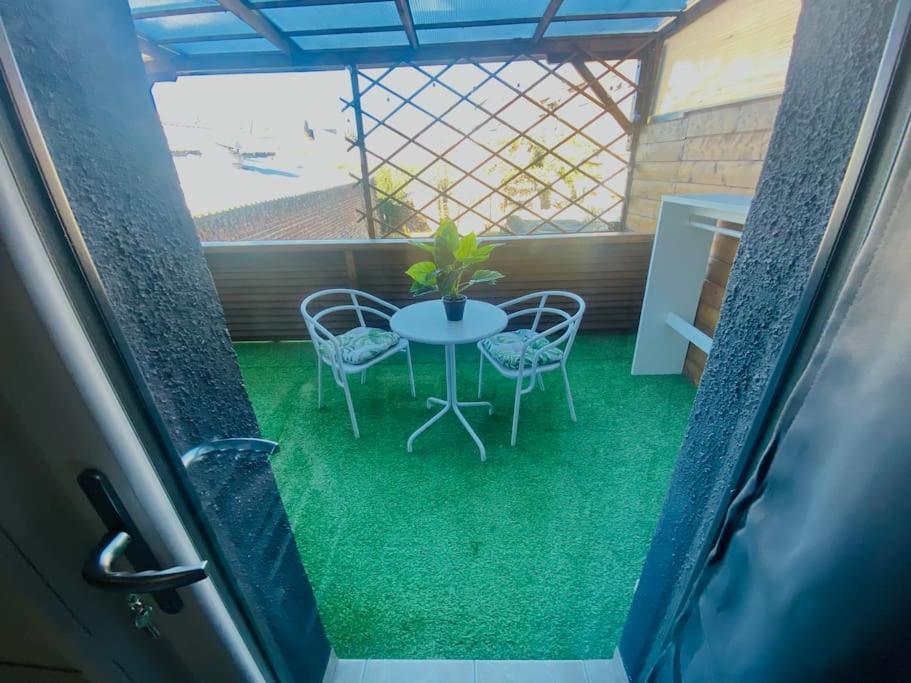 La Terrasse, Train Lens - Paris Trajet D'Environ 1 Heure 10 Minutes Apartment Екстериор снимка